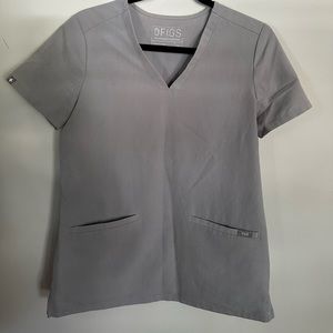Figs two pocket top
